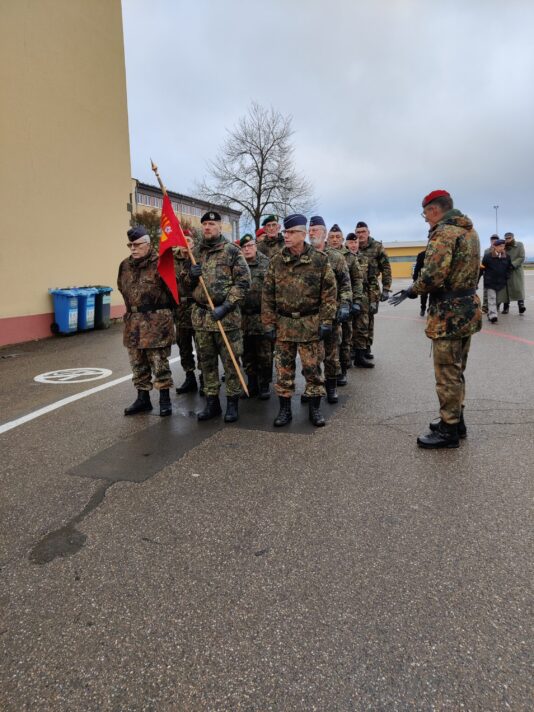 Line-up of the procession on the playground of the episcopal school in Sankt Vith. Picture: Patrick Vermeulen