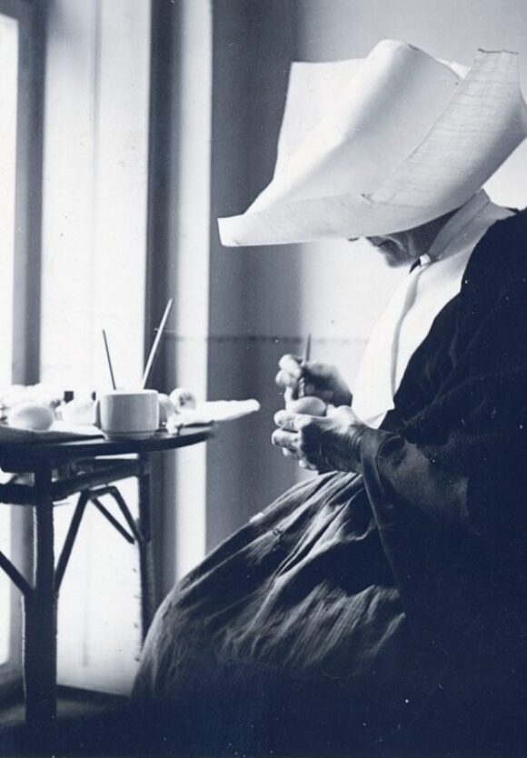 Bütgenbach, o.D. - Ostereier Bemalen KEA ZVS Autor-Victor Rousseau