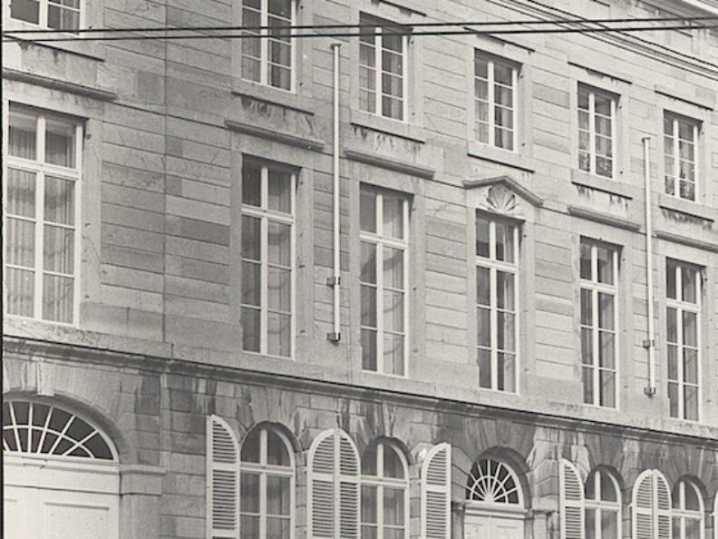 C’est ici que se réunissait à partir de 1973 le Conseil de la communauté culturelle allemande (RdK) et les institutions qui lui ont succédé (RDG et PDG) (source : Archives de l’État à Eupen).