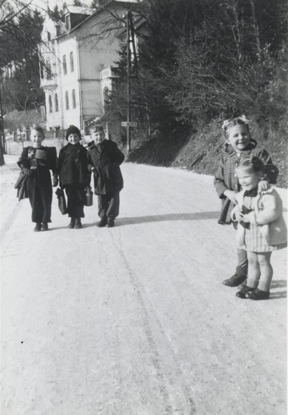 REULAND, 1946 SCHULBEGINN